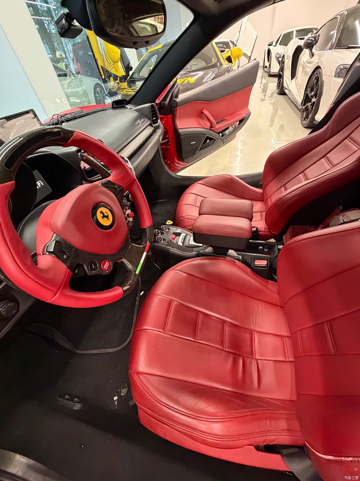 Ferrari 458, 2010 7