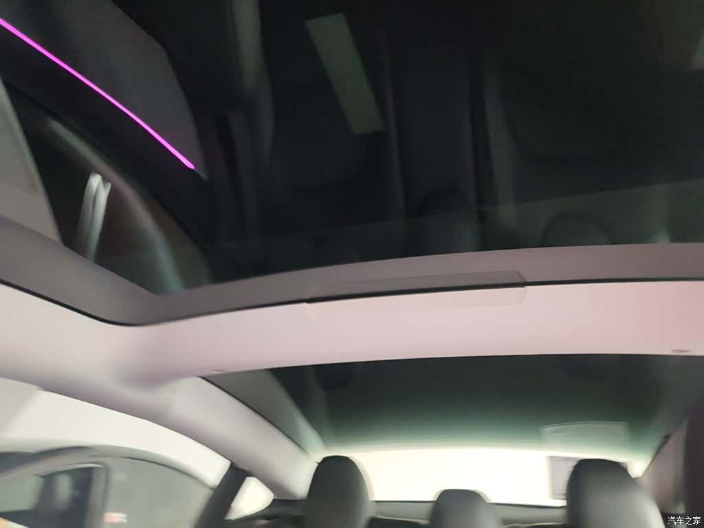 Tesla Model 3, 2024 18