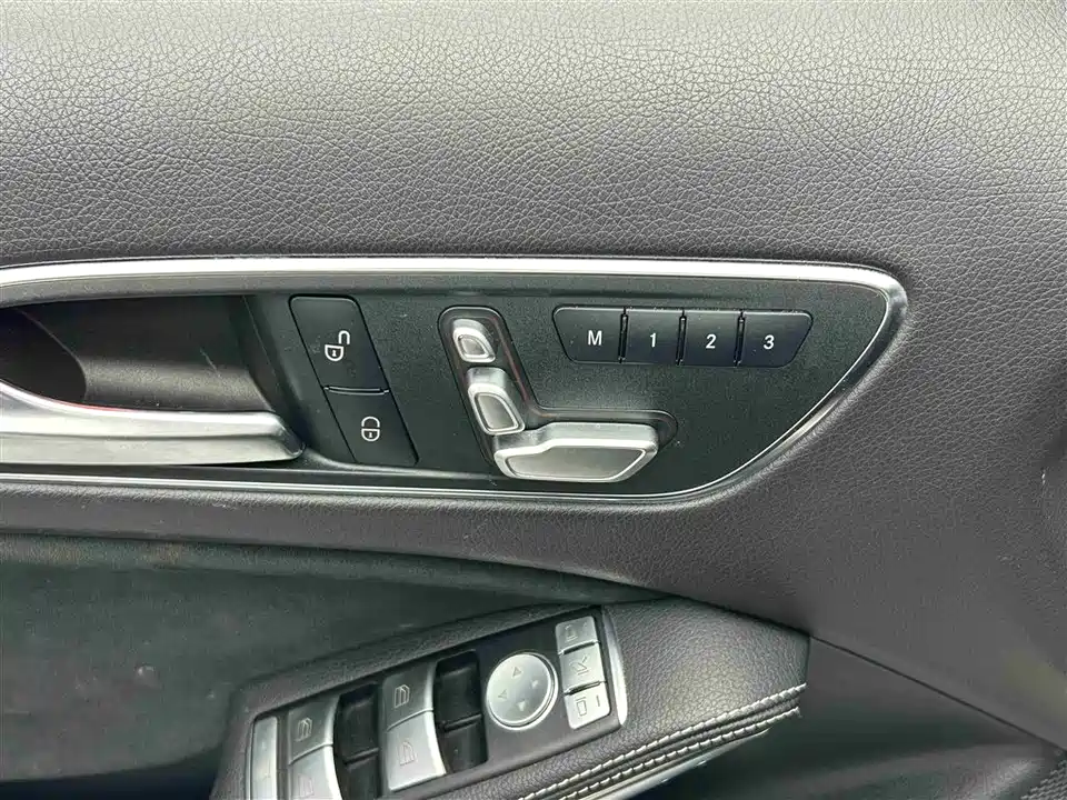 Mercedes-Benz GLA AMG