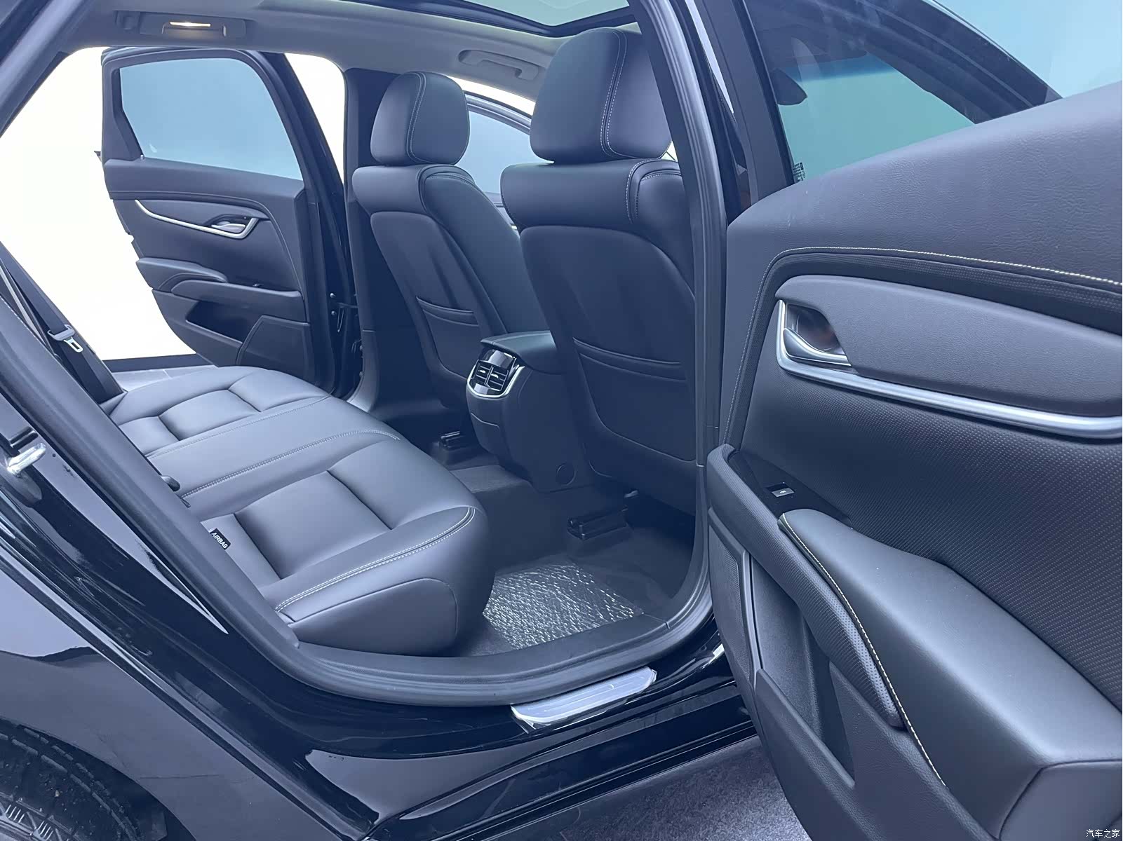 Cadillac XTS, 2019 16