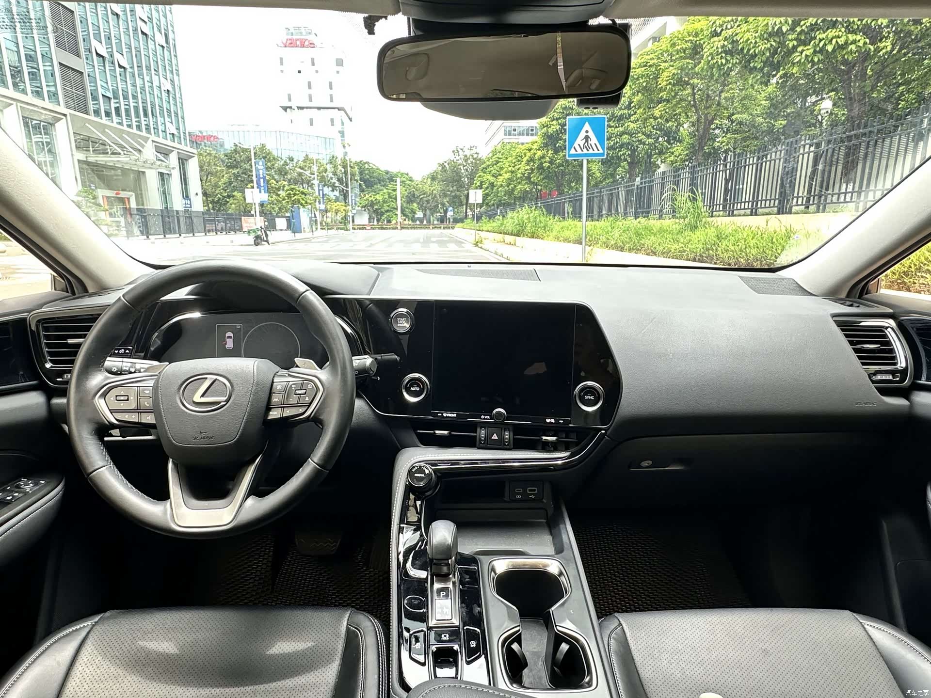 Lexus NX, 2024 10