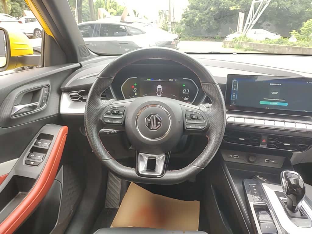 MG MG5, 2021 11