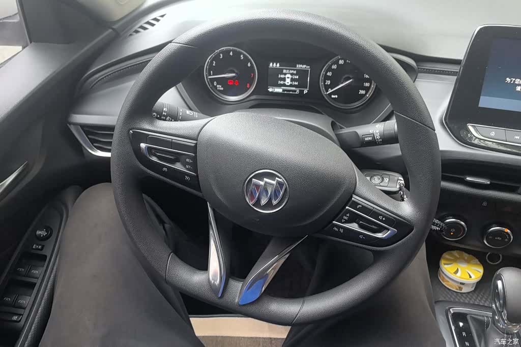 Buick Verano, 2022 15