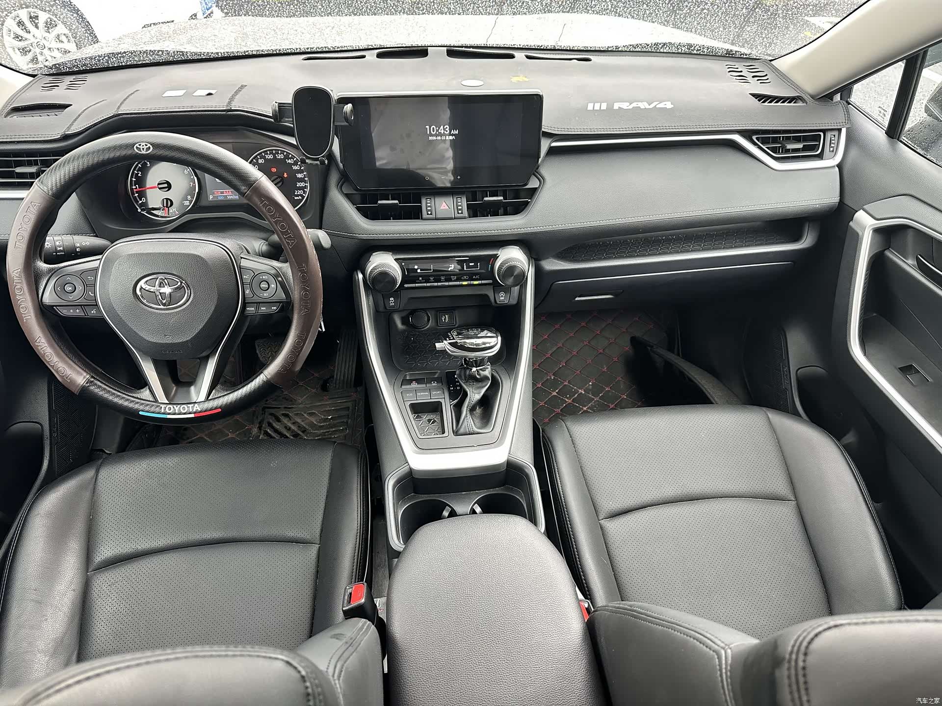 Toyota RAV4, 2024 19