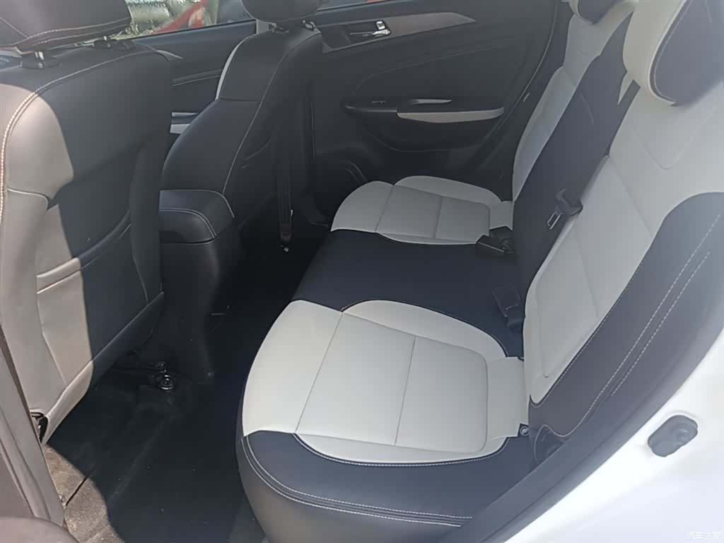 Changan CS35, 2018 17