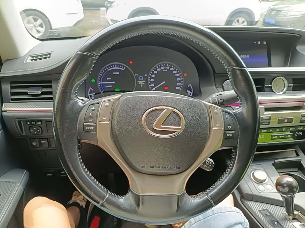 Lexus ES, 2015 11