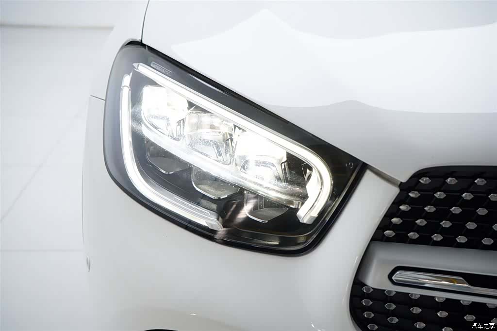 Mercedes-Benz GLC, 2022 11