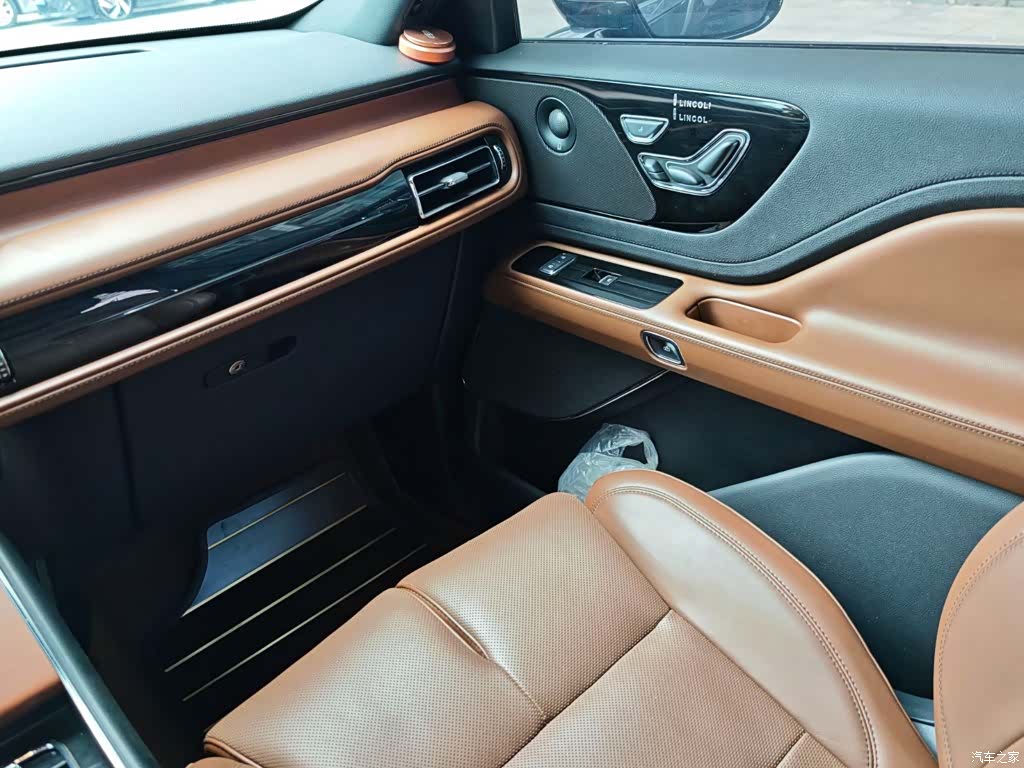 Lincoln Aviator, 2021 17