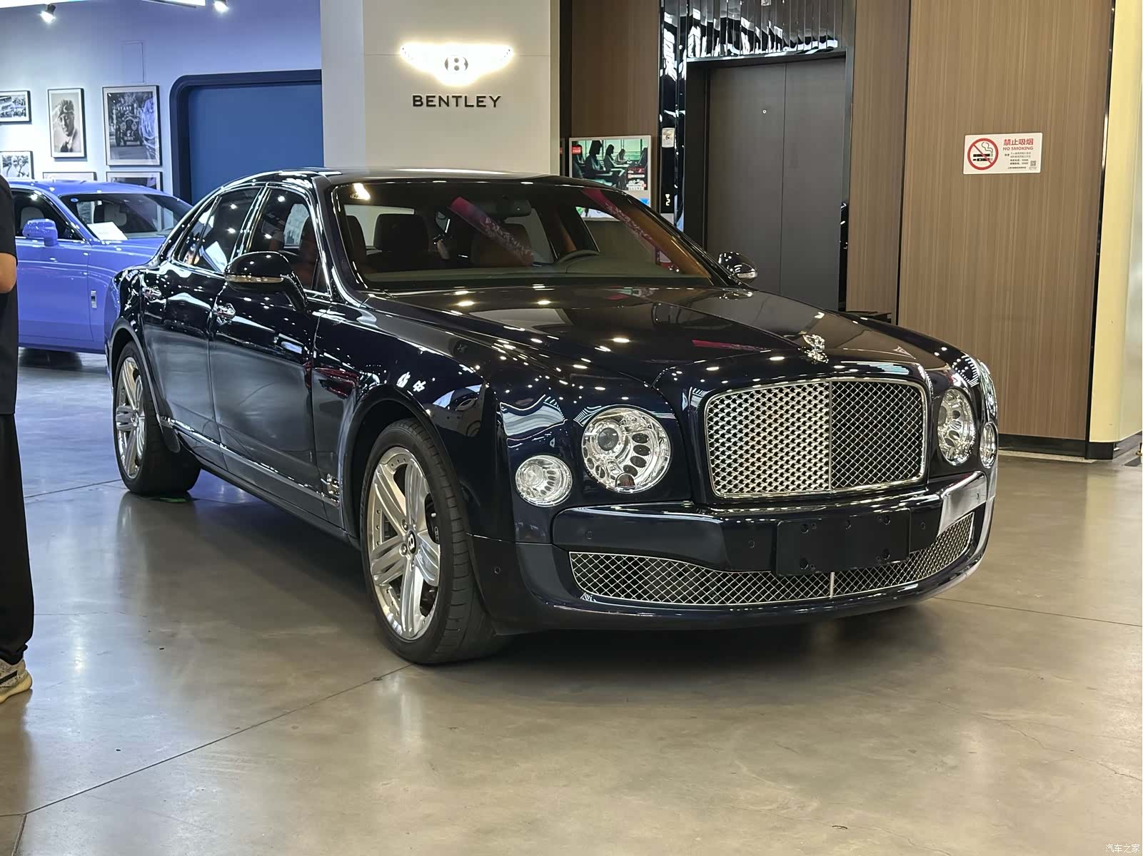 Bentley Mulsanne, 2013 3