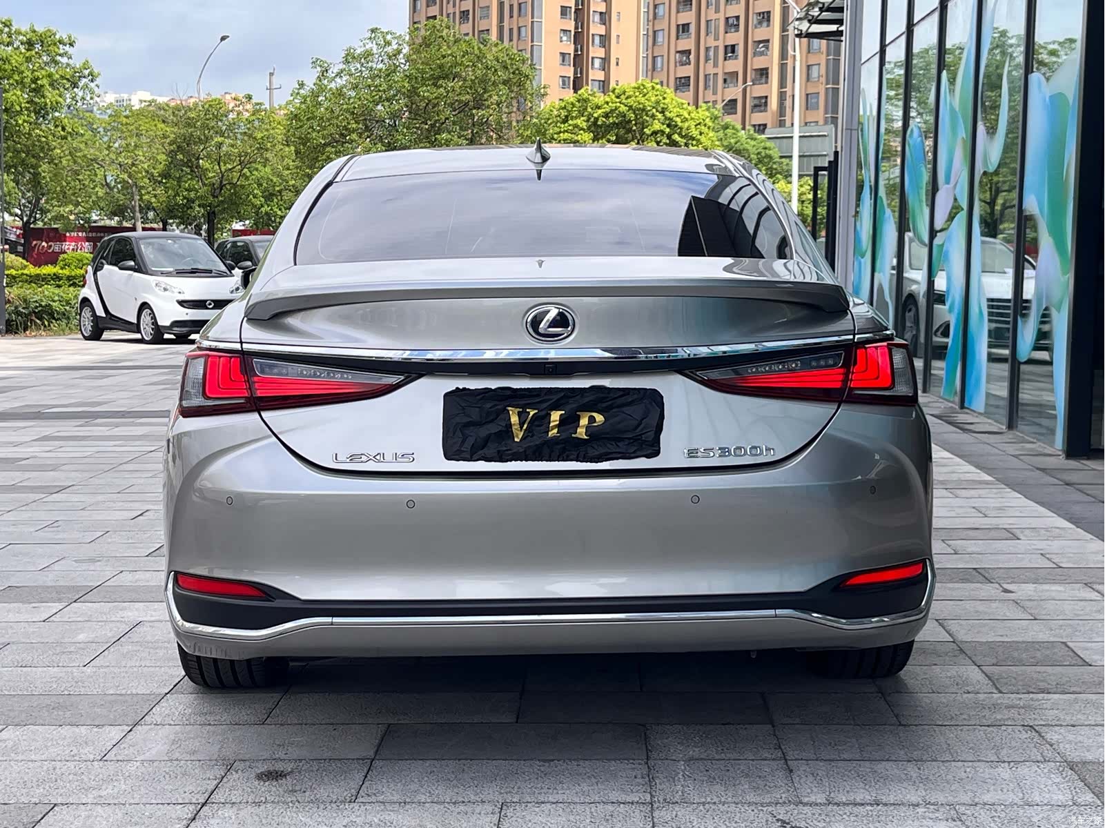 Lexus ES, 2022 3