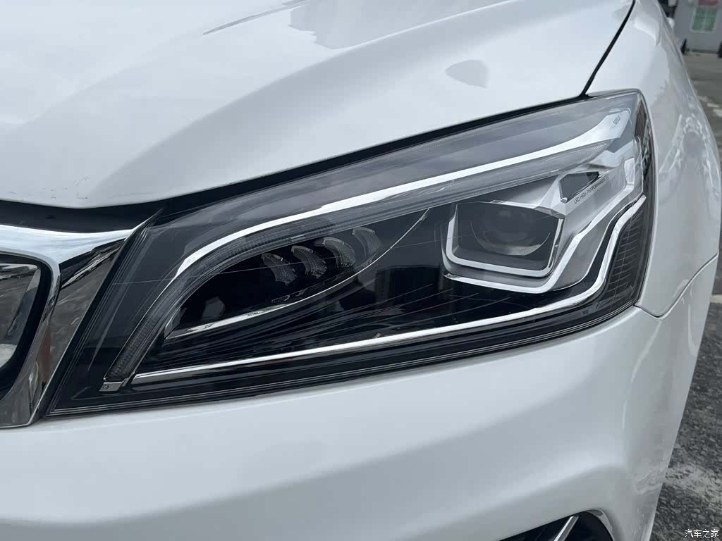 Geely Emgrand, 2019 10