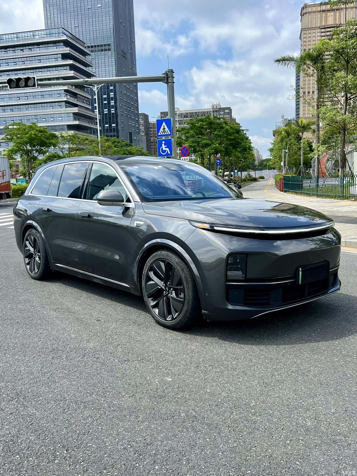 Li Auto L8, 2023 4