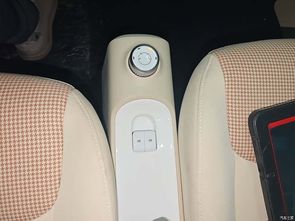 Wuling MINIEV, 2026 14