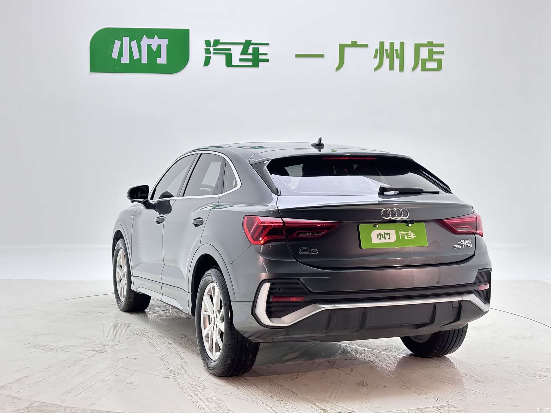 Audi Q3, 2022 4