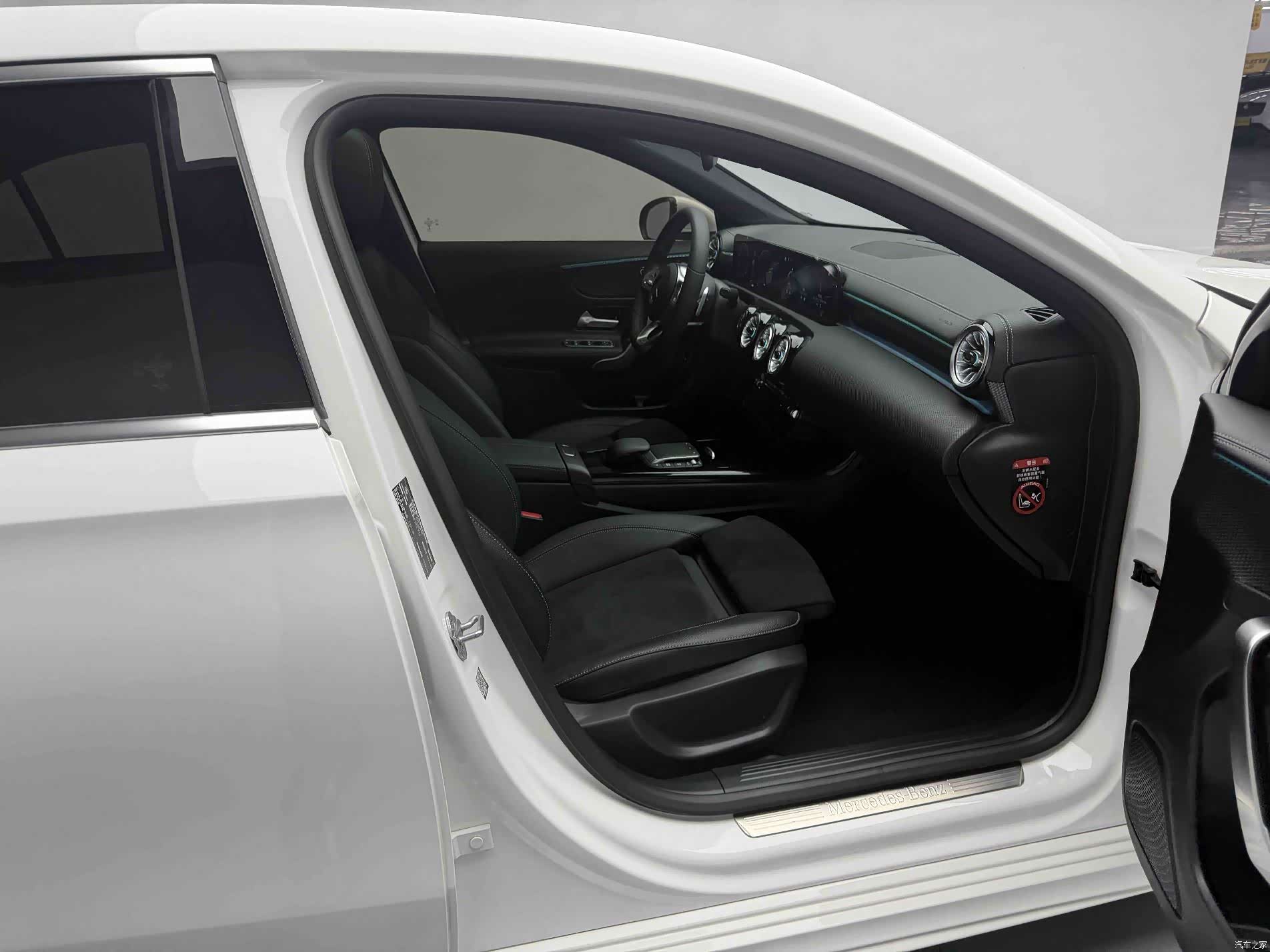 Mercedes-Benz A-Class, 2022 все фото