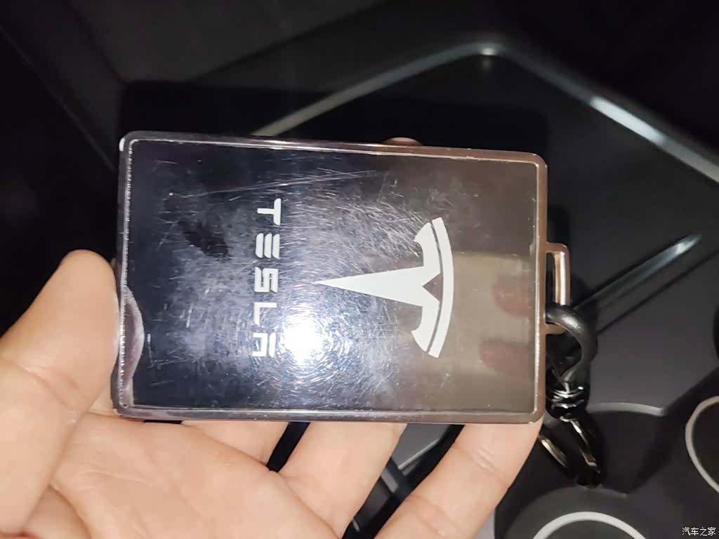 Tesla Model Y, 2023 9