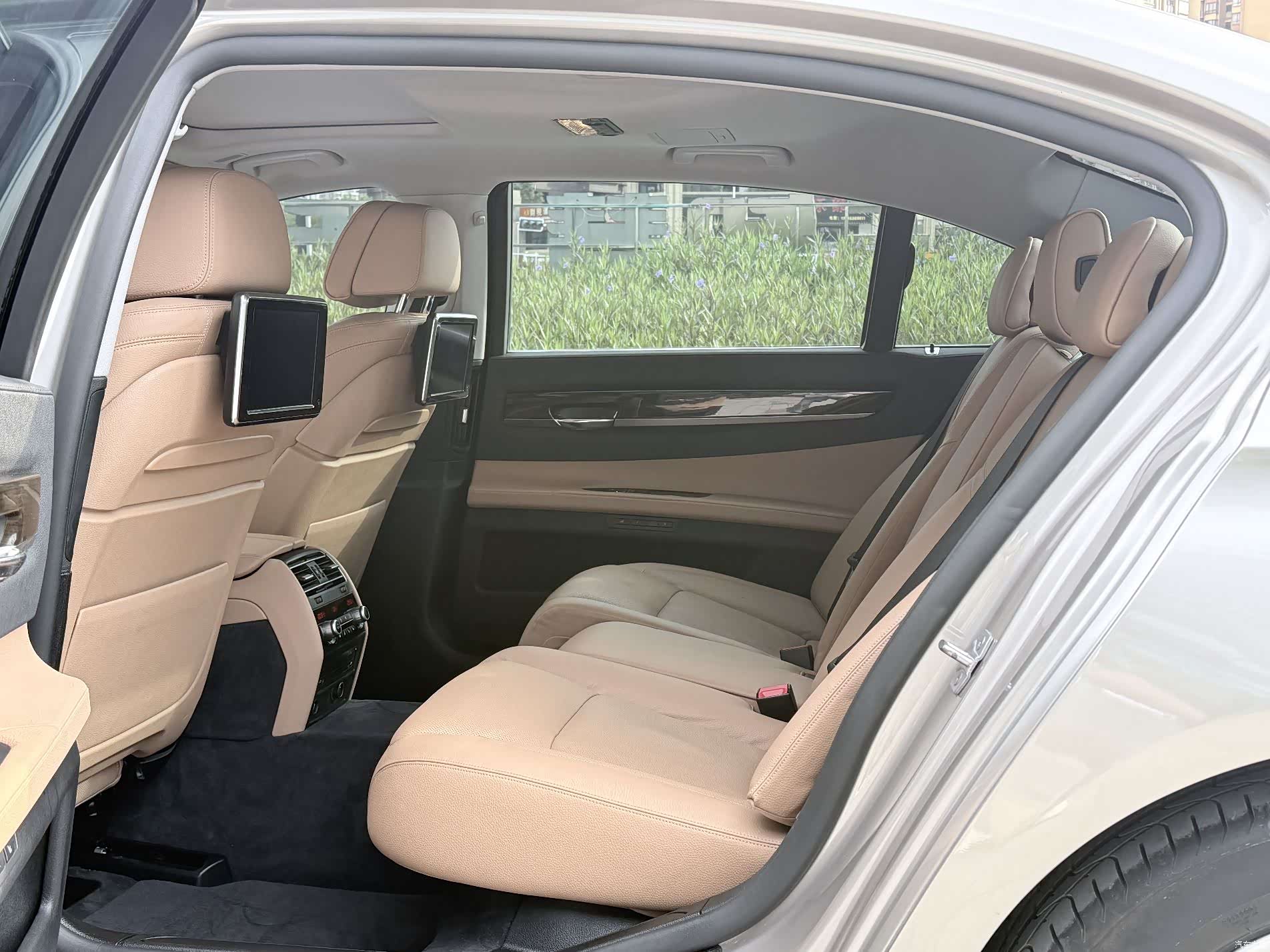BMW 7 Series, 2014 6