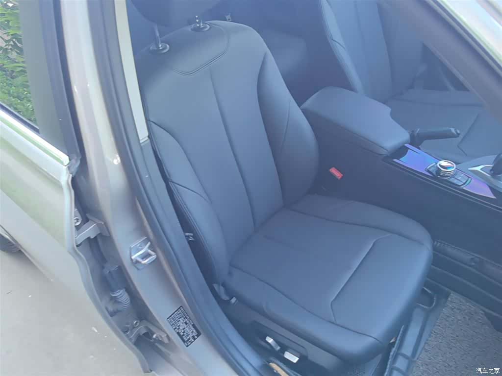 BMW 3 Series, 2016 25