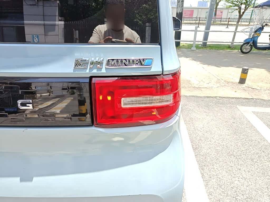 Wuling MINIEV, 2020 8