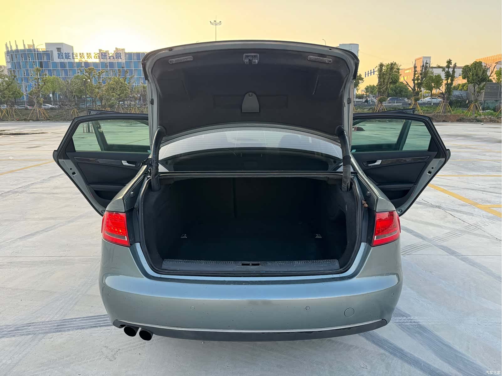 Audi A4L, 2012 14