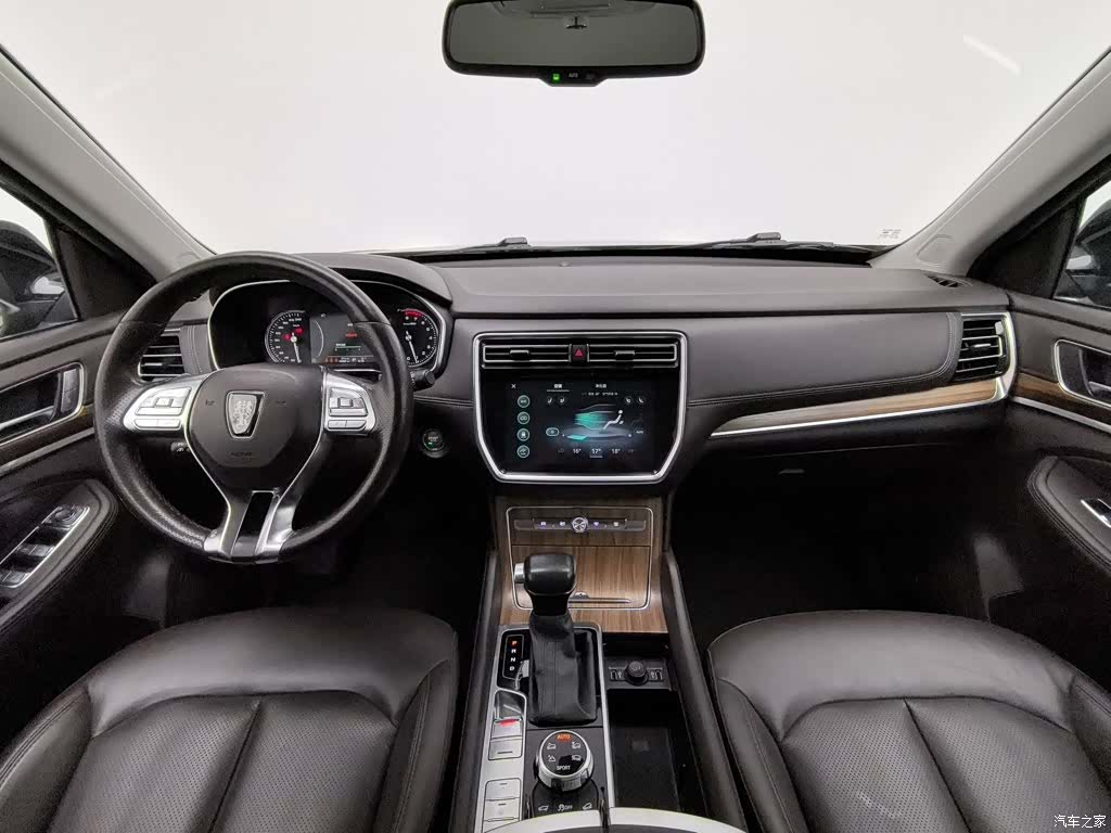 Roewe RX8, 2018 все фото