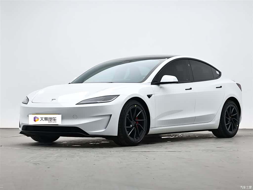 Tesla Model 3, 2024 1