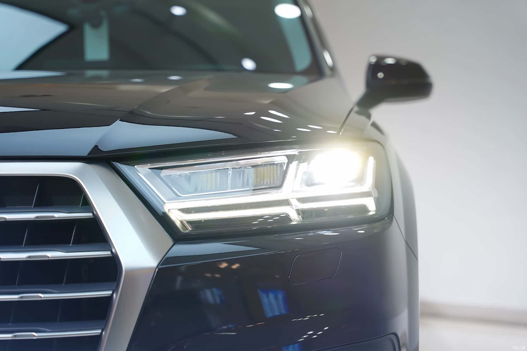 Audi Q7, 2019 8