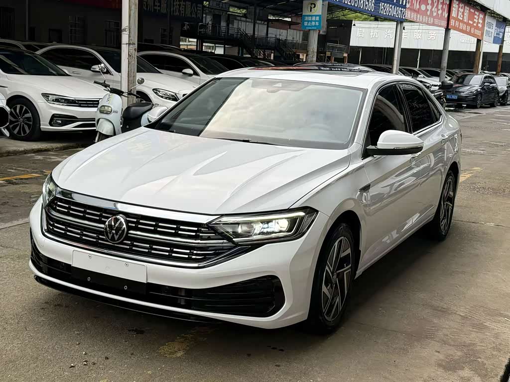 Volkswagen Sagitar