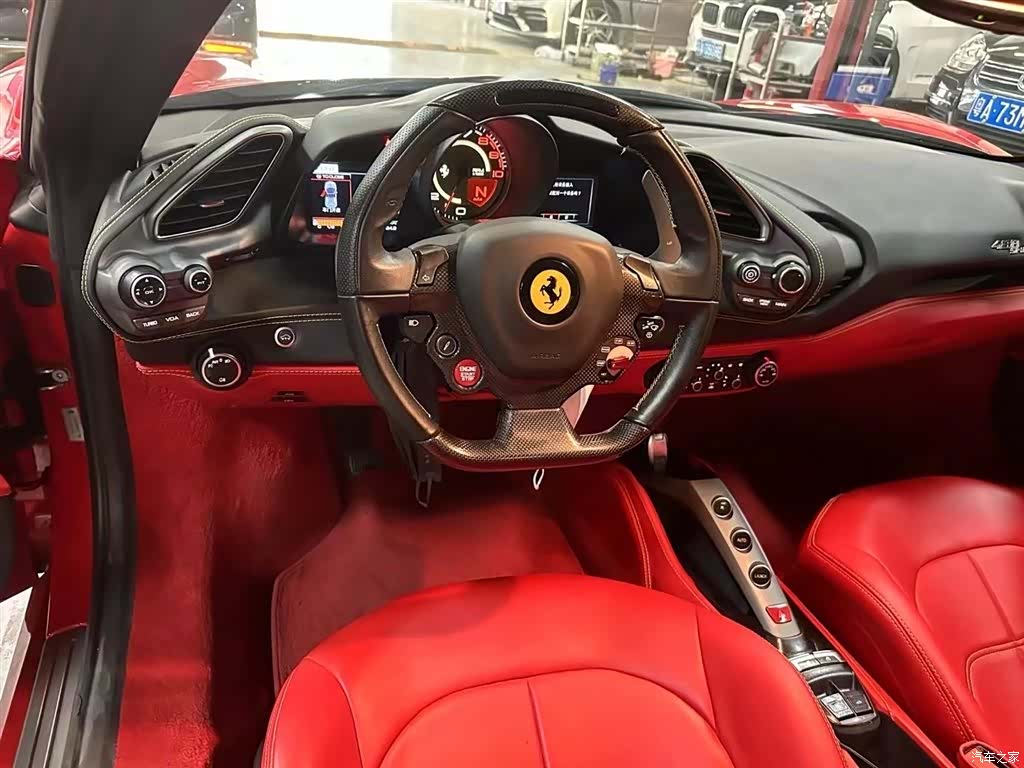Ferrari 488, 2018 все фото