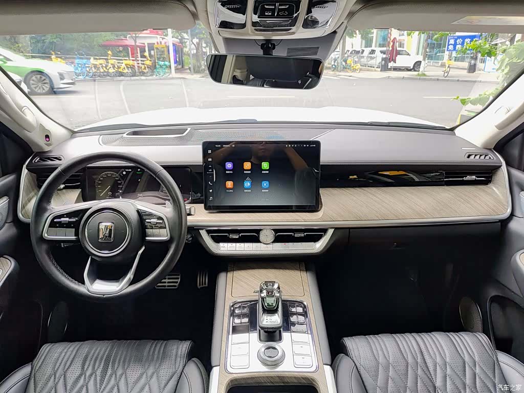 Tank 500, 2022 10