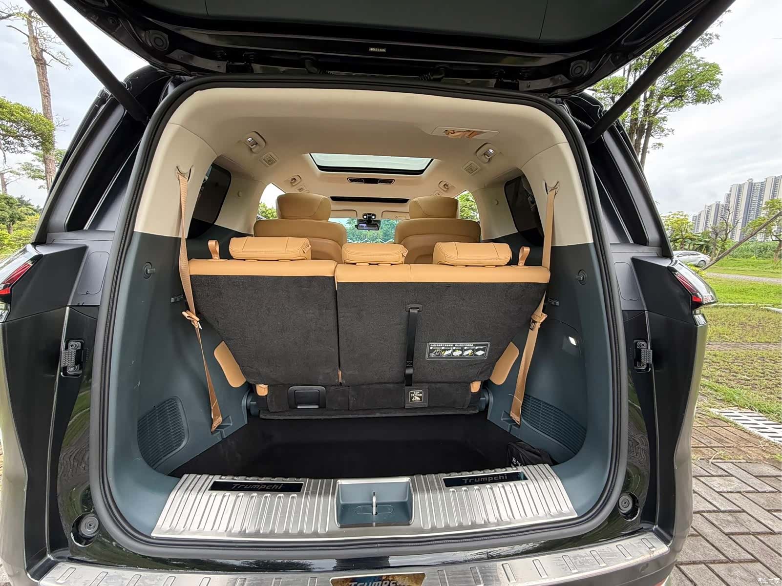 Trumpchi E8, 2024 10