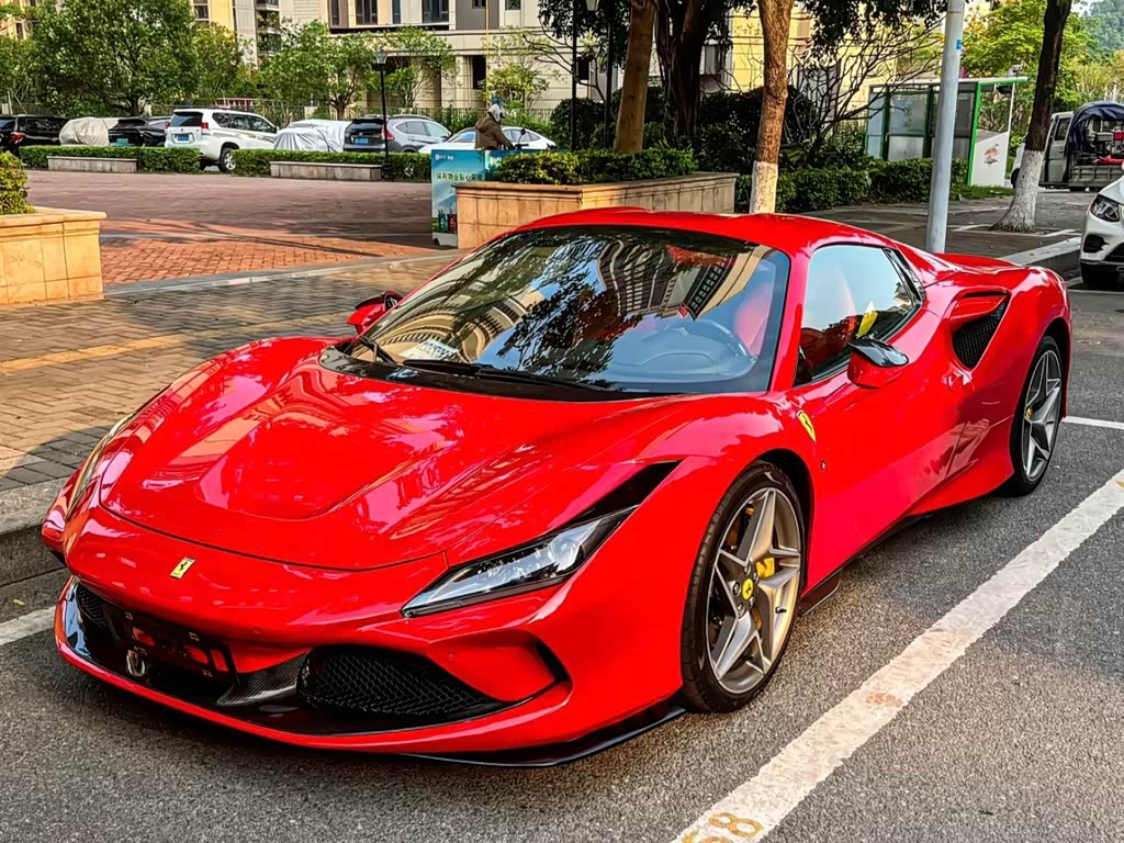 Ferrari F8