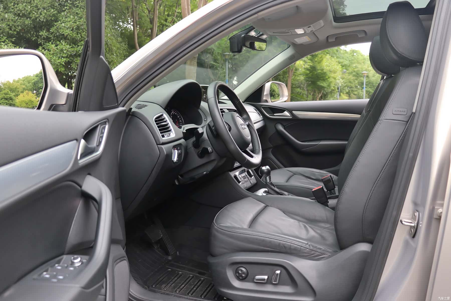 Audi Q3, 2017 12