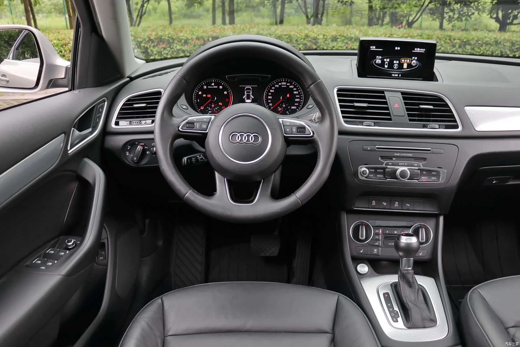 Audi Q3, 2017 13