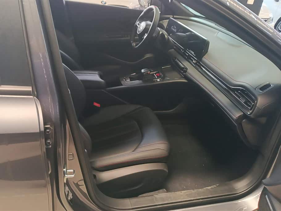 Trumpchi Shadow Leopard