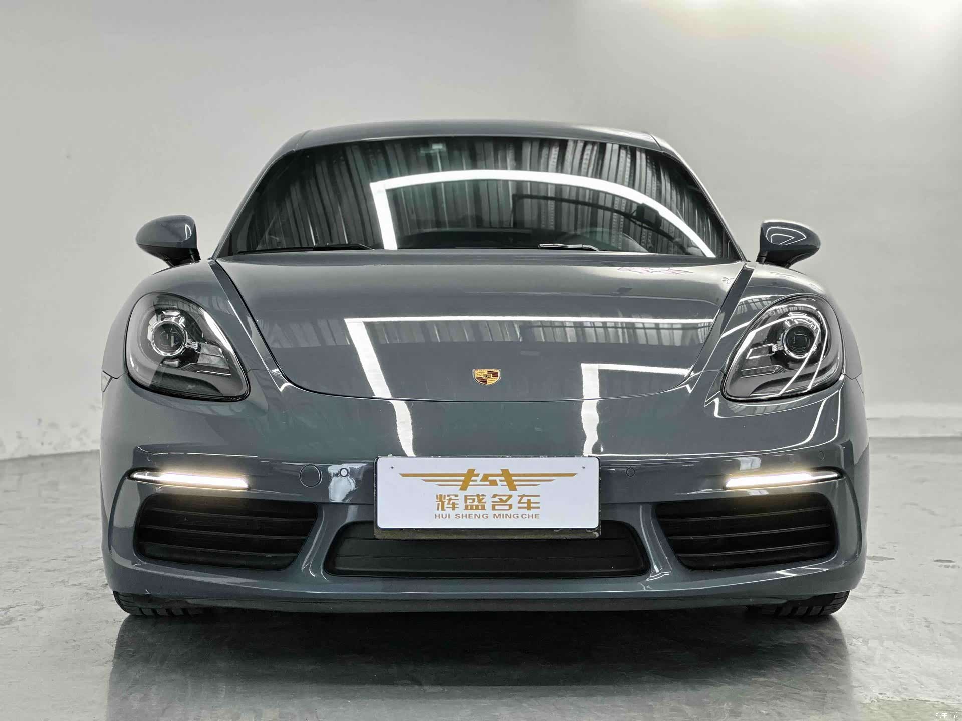 Porsche Cayman, 2017 все фото