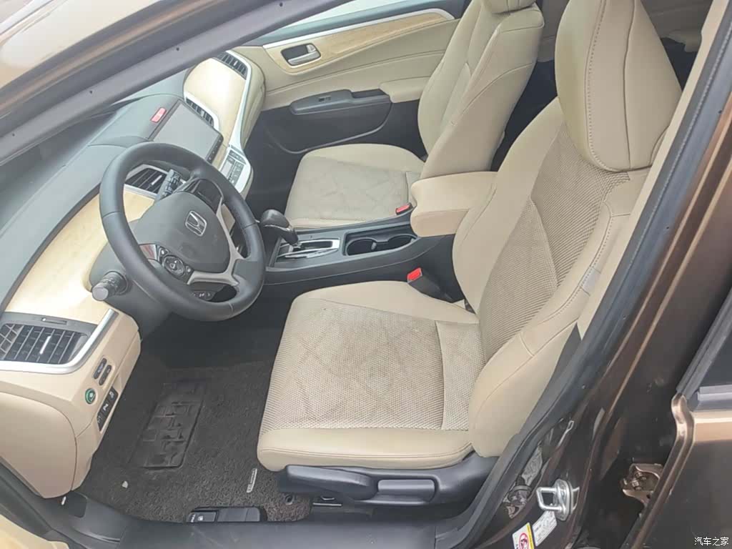 Honda Jade, 2015 15