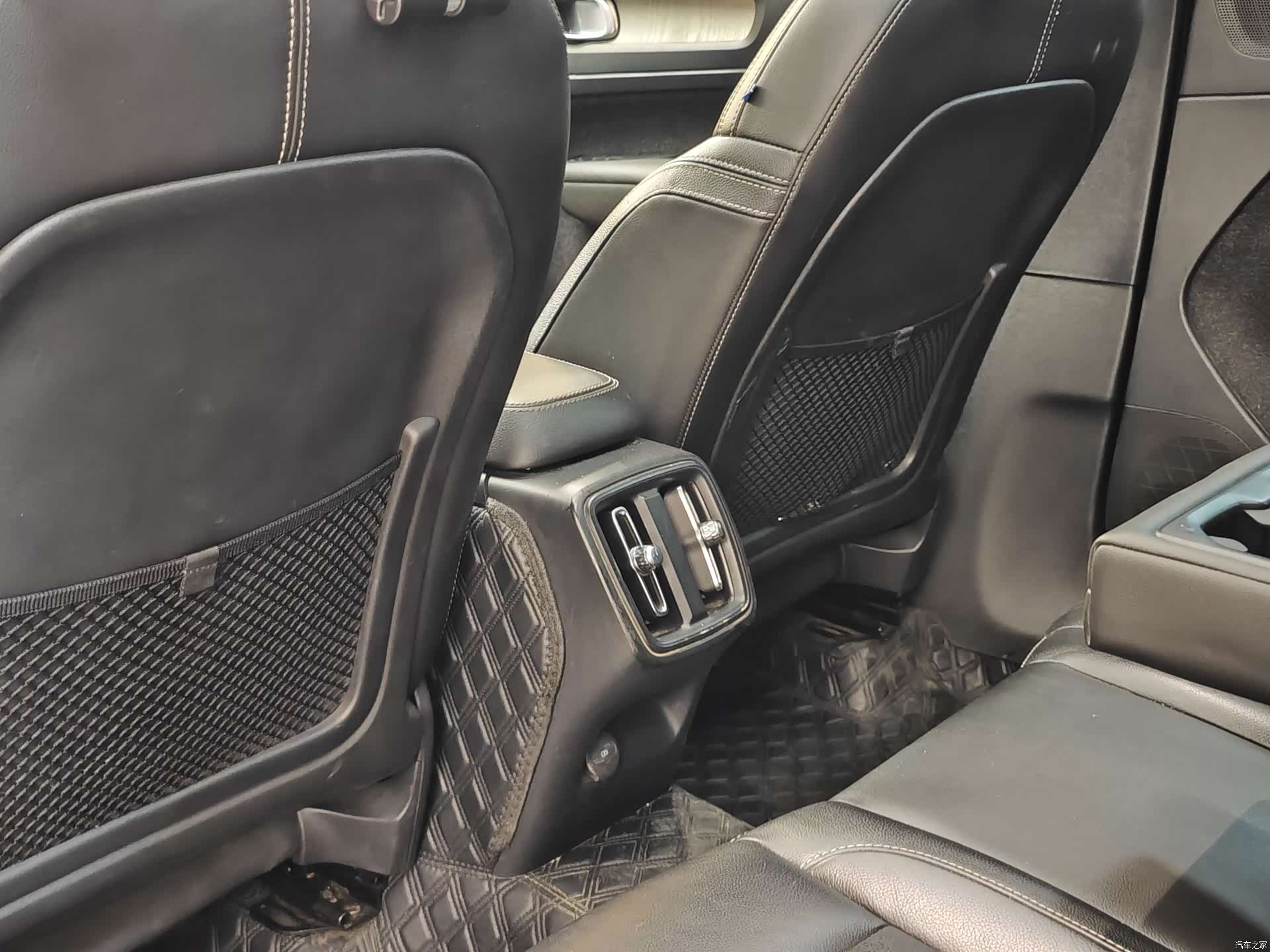 Volvo XC40, 2019 24