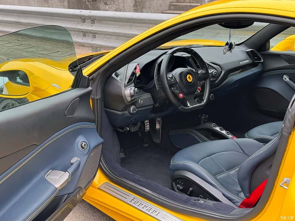 Ferrari 488, 2017 все фото