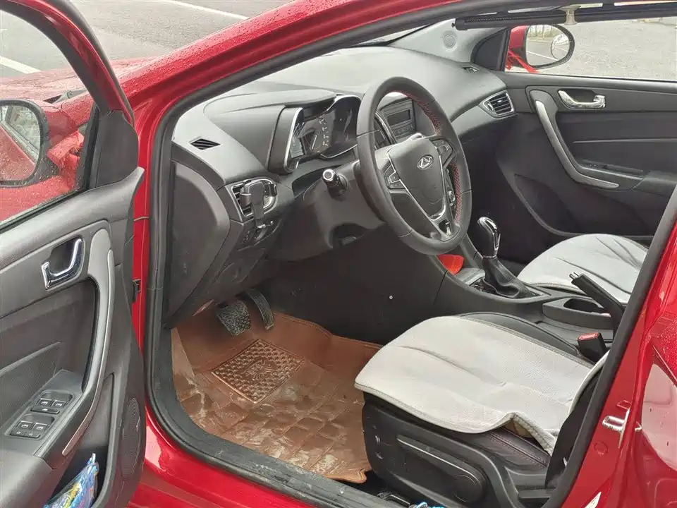 Chery Arrizo 5