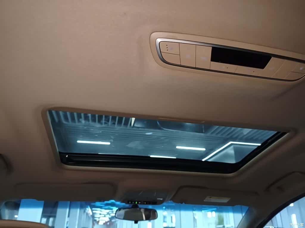 Buick GL8, 2019 18