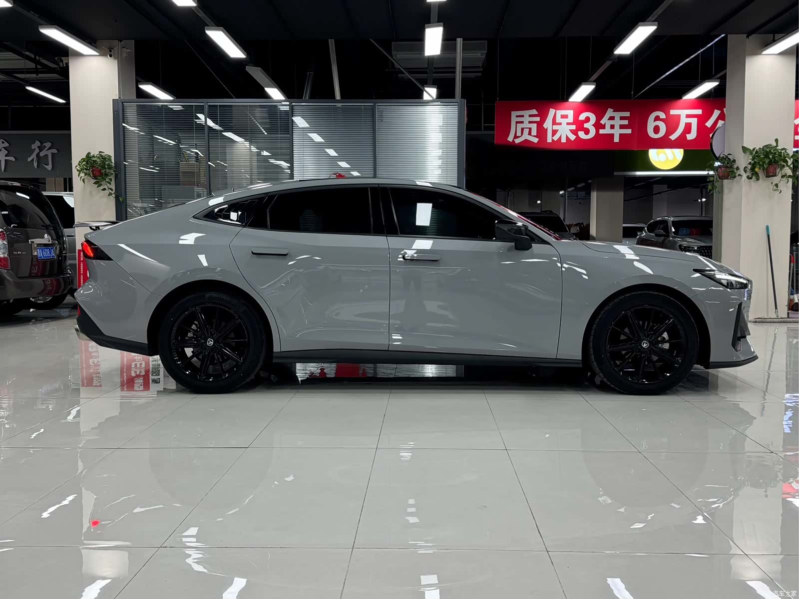 Changan UNI-V, 2023 8