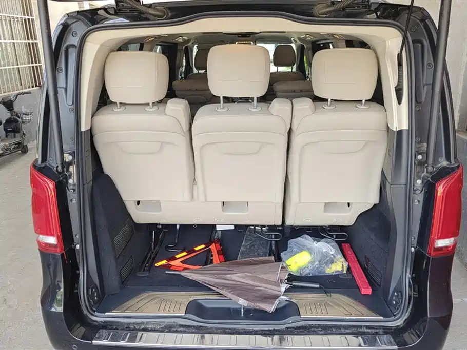 Mercedes-Benz V-class