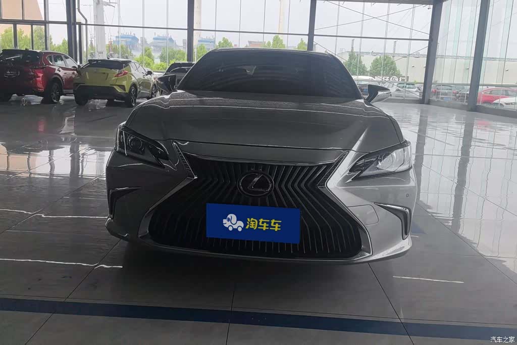 Lexus ES, 2020 2