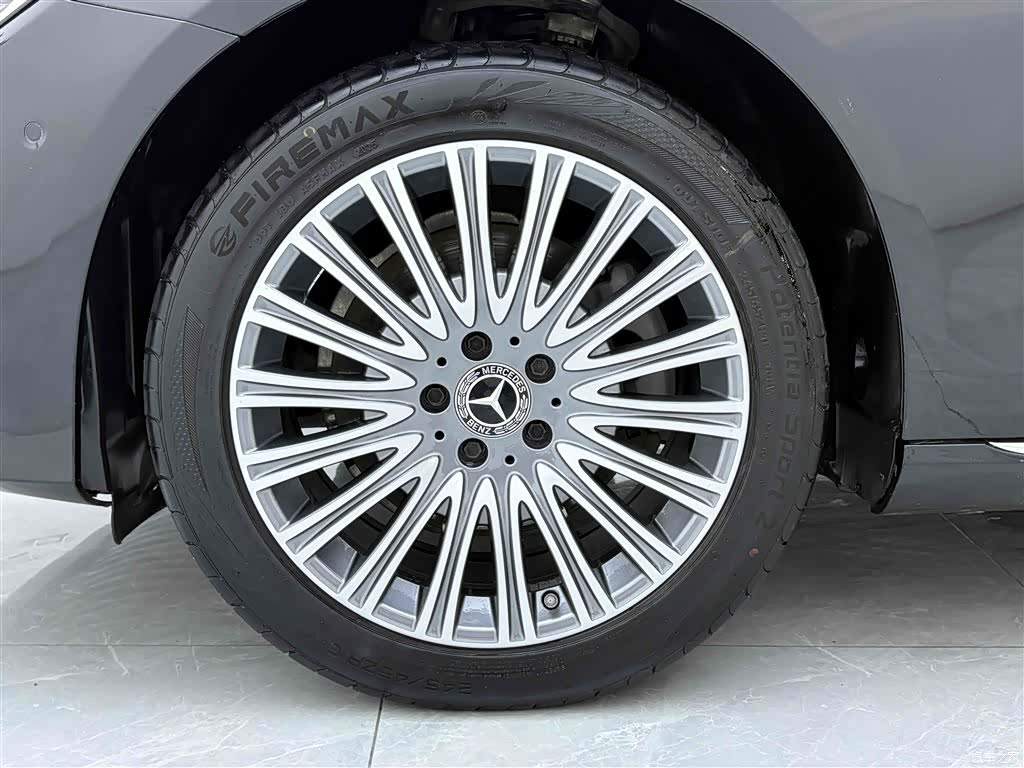 Mercedes-Benz E-Class, 2023 9