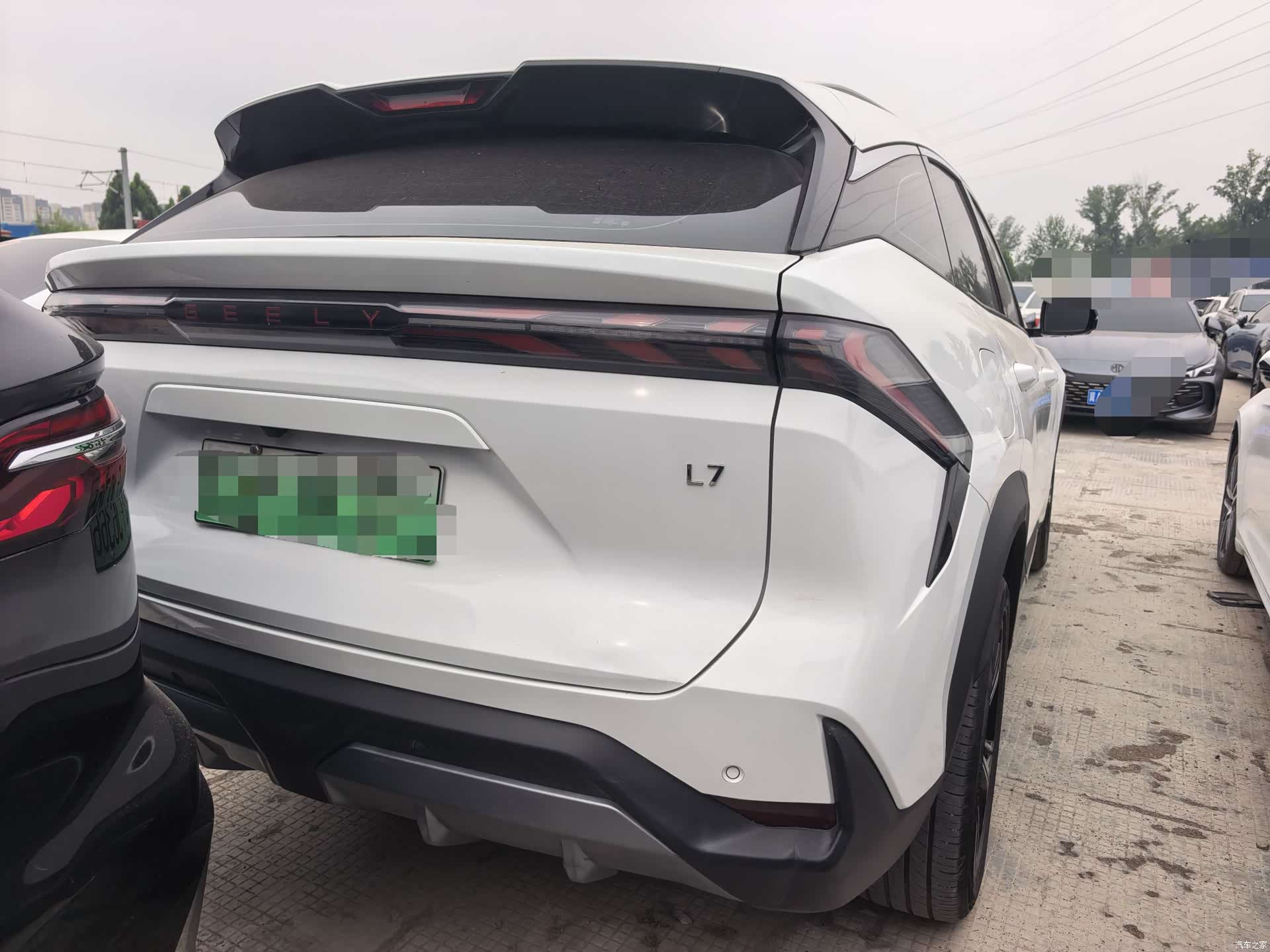 Geely Galaxy L7, 2023 10