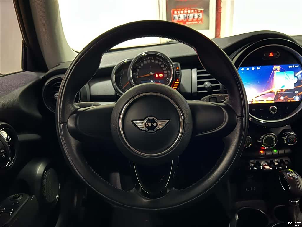 Mini ONE, 2015 10