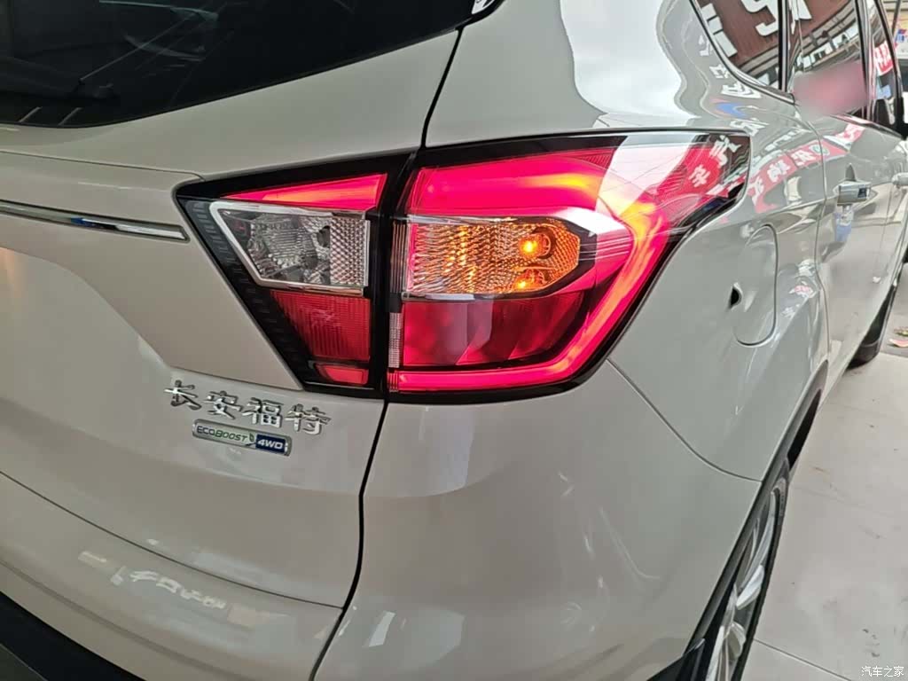 Ford Kuga, 2018 8