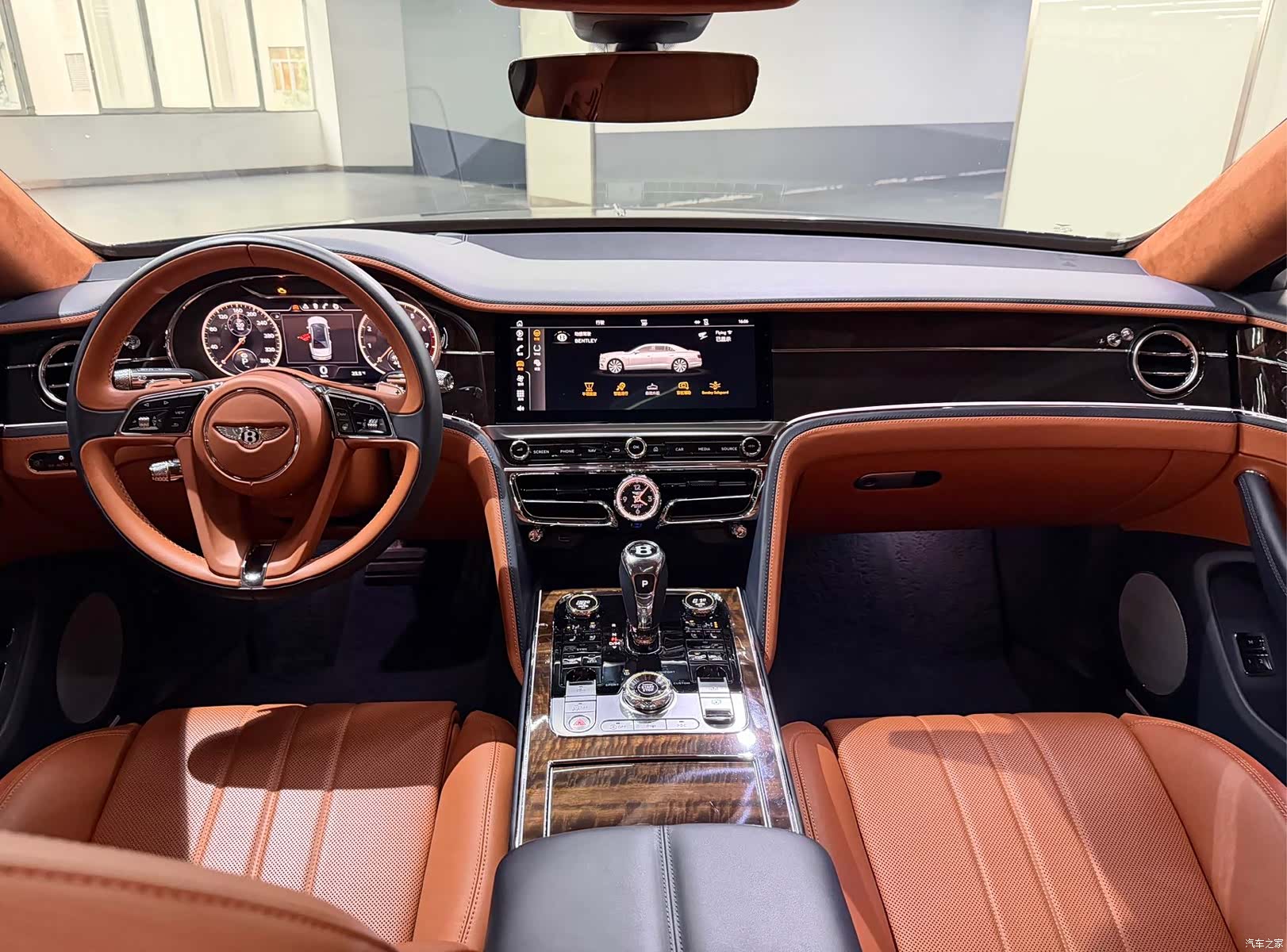 Bentley Flying Spur, 2021 7