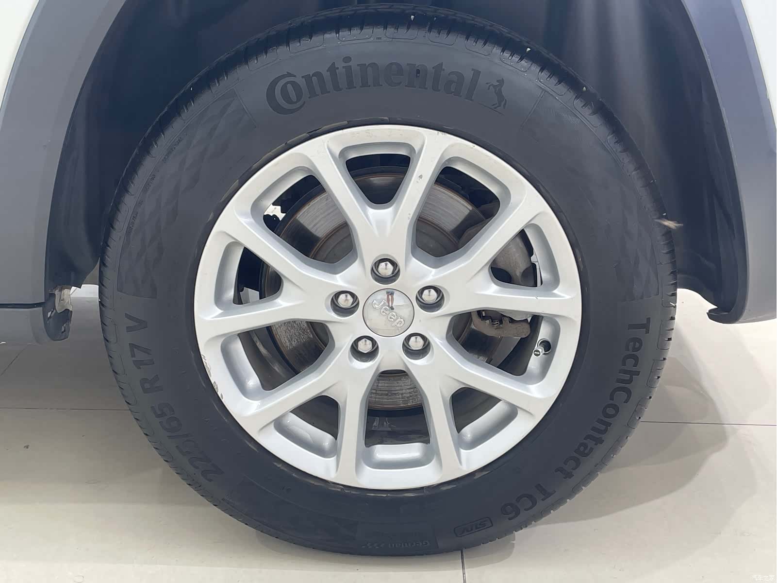 Jeep Cherokee, 2017 10